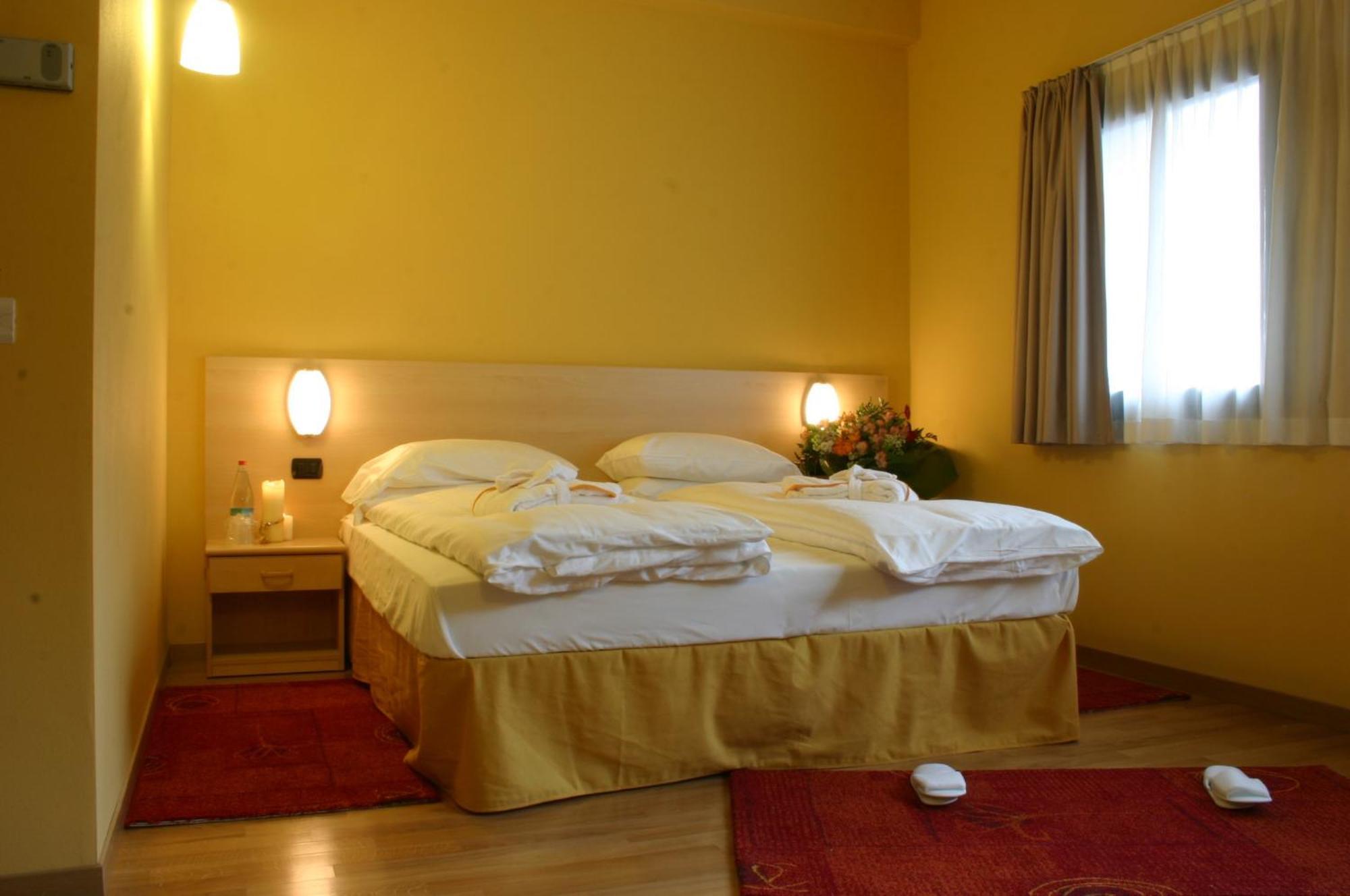 Hotel Cepina Albergo Incantato ヴァルディソット エクステリア 写真