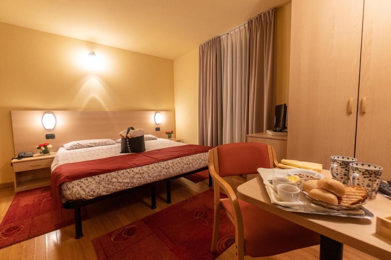 Hotel Cepina Albergo Incantato ヴァルディソット エクステリア 写真